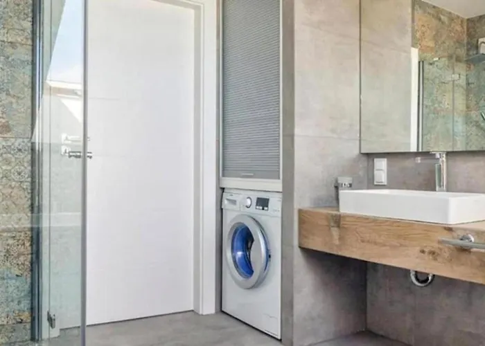 - One Bedroom With Balcony - Center - Sb12 Apartmán