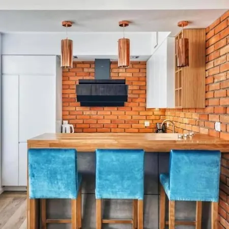 아파트 - One Bedroom With Balcony - Center - Sb12